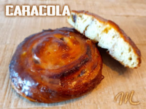 Caracola con pasas y nueces