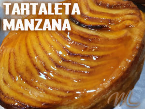 Postre de manzana fresca y hojaldre