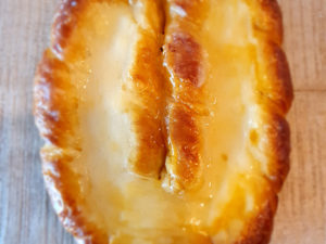 Oreja con Susurro de crema